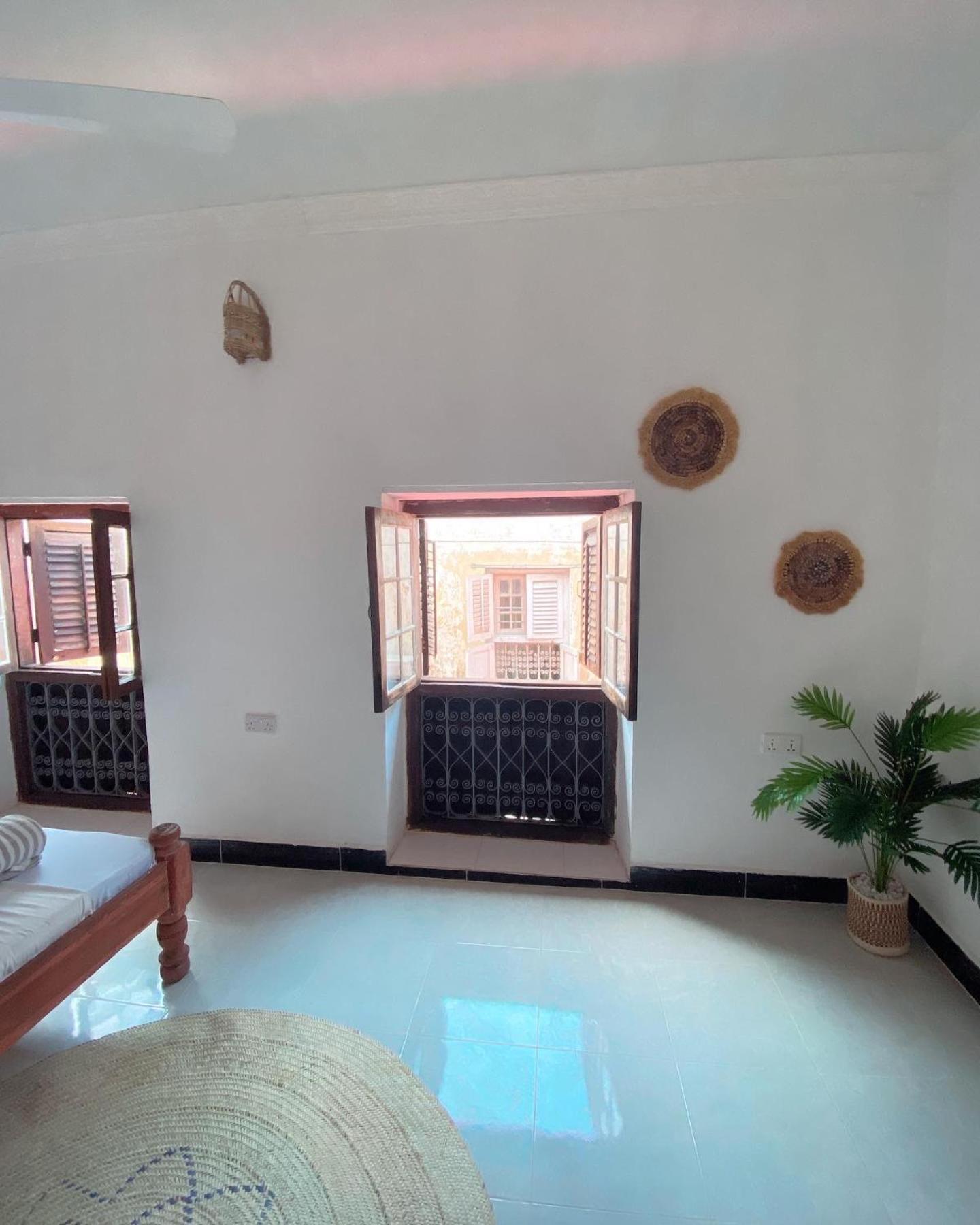 Nomad Cave- Stonetown Hotel Zanzibar Exterior foto